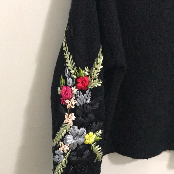 Sweater - Picture 3 of 3